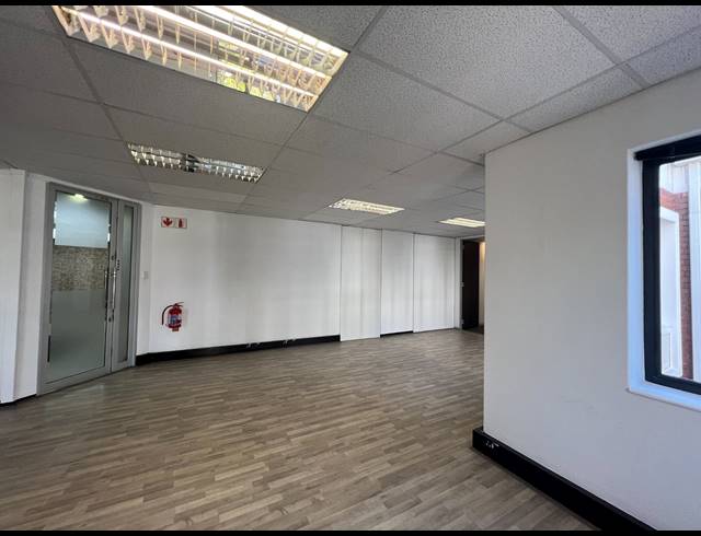 331M² OFFICE TO LET IN ROSEBANK